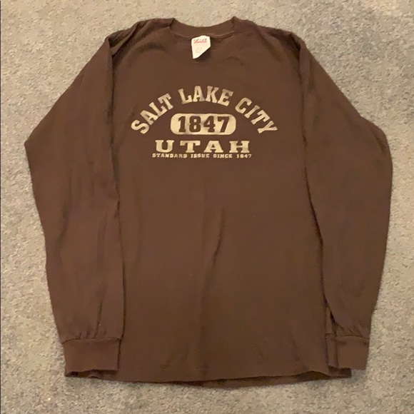 Anvil Tops - Salt Lake City long sleeve t. Size small